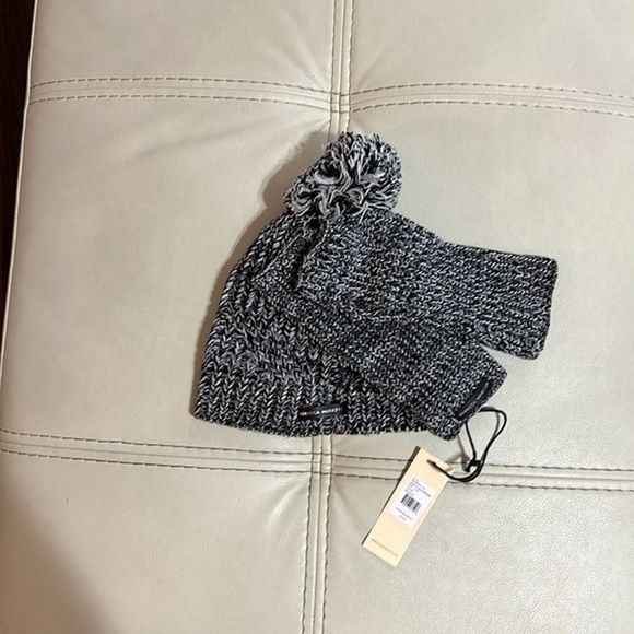 Rebecca Minkoff Marled Beanie And Armwarmer Set NWT - Picture 3 of 10